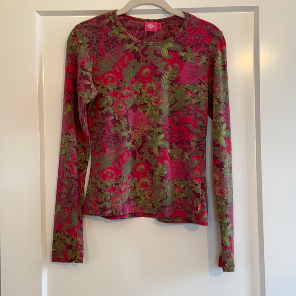 Long sleeve floral print t-shirt